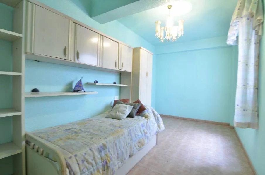 Apartment · 4 bed · 1 bath · 90 m² · Elda — Photo 3 of 13