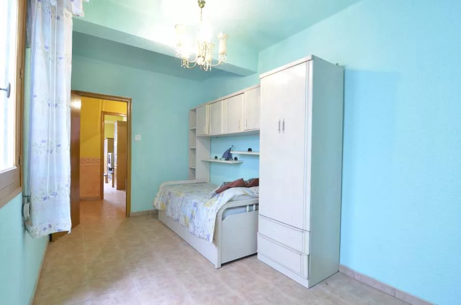 Apartment · 4 bed · 1 bath · 90 m² · Elda — Photo 4 of 13