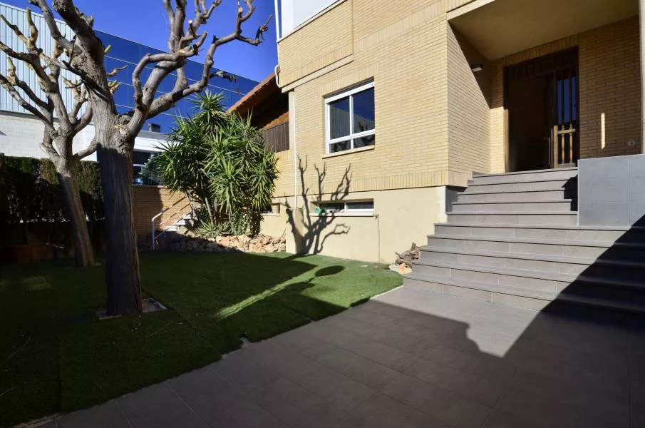 Bungalow · 3 bed · 3 baths · 210 m² · Elda