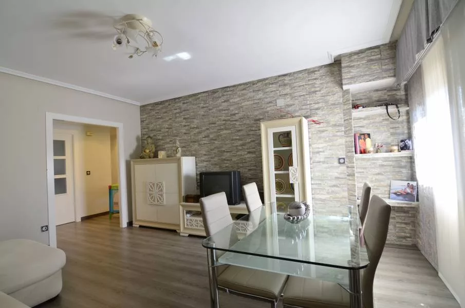 Apartment · 3 bed · 2 baths · 98 m² · Elda