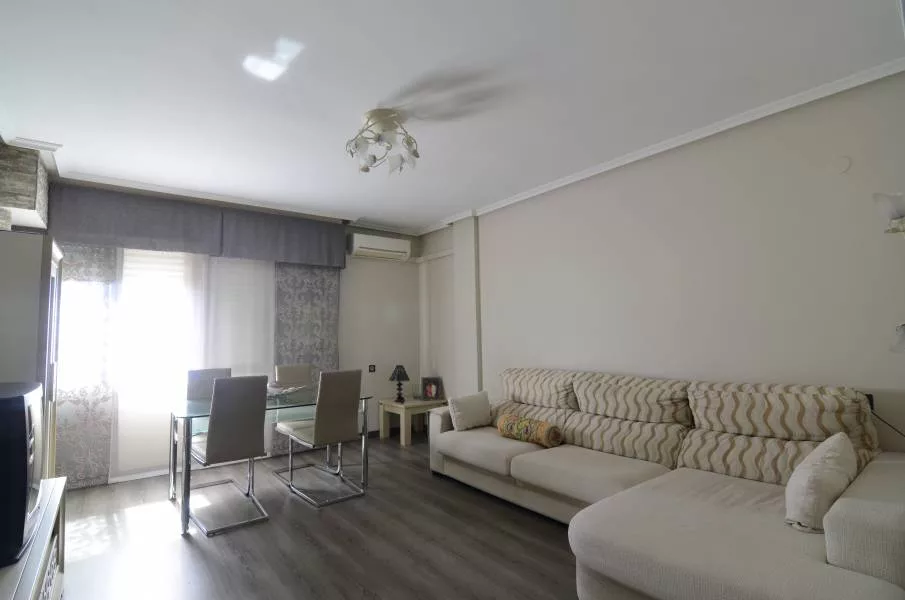 Apartment · 3 bed · 2 baths · 98 m² · Elda — Photo 2 of 15