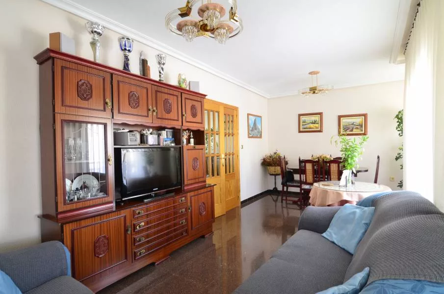 Apartment · 3 bed · 2 baths · 88 m² · Elda — Photo 2 of 13