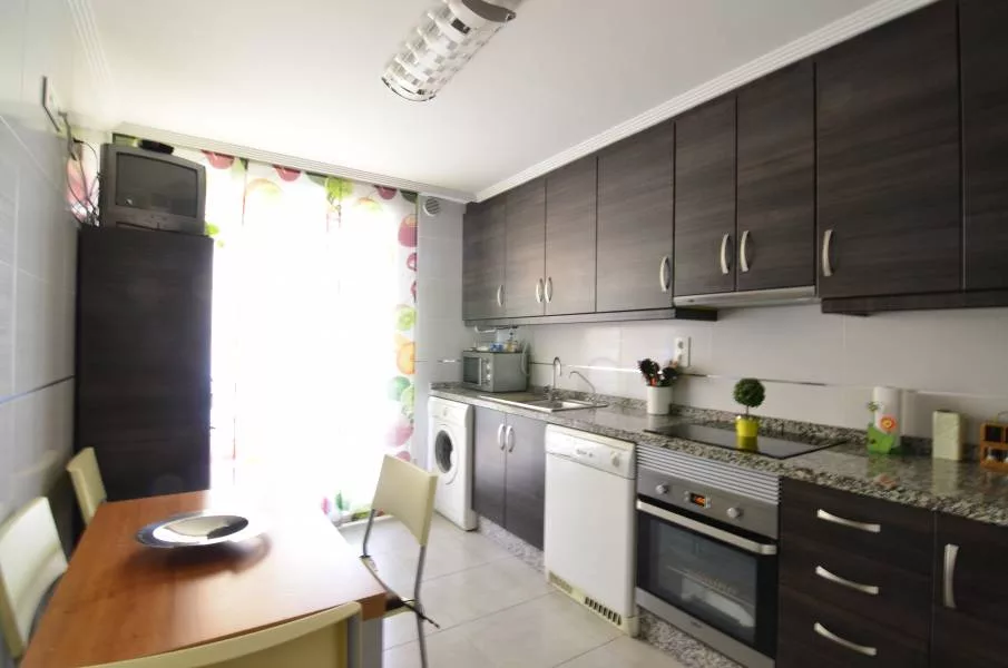 Apartment · 3 bed · 2 baths · 100 m² · Elda — Photo 5 of 14