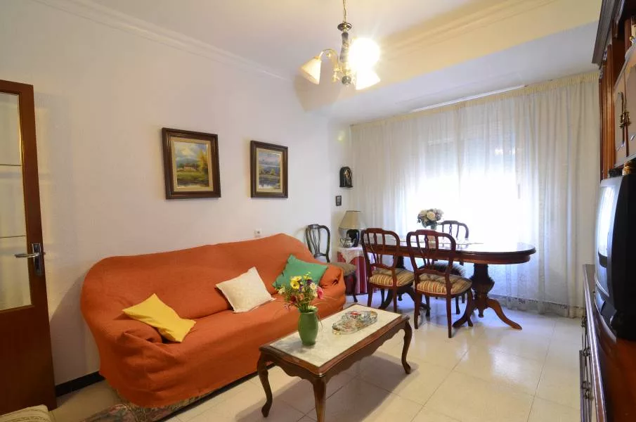 Apartment · 4 bed · 1 bath · 100 m² · Elda — Photo 4 of 14