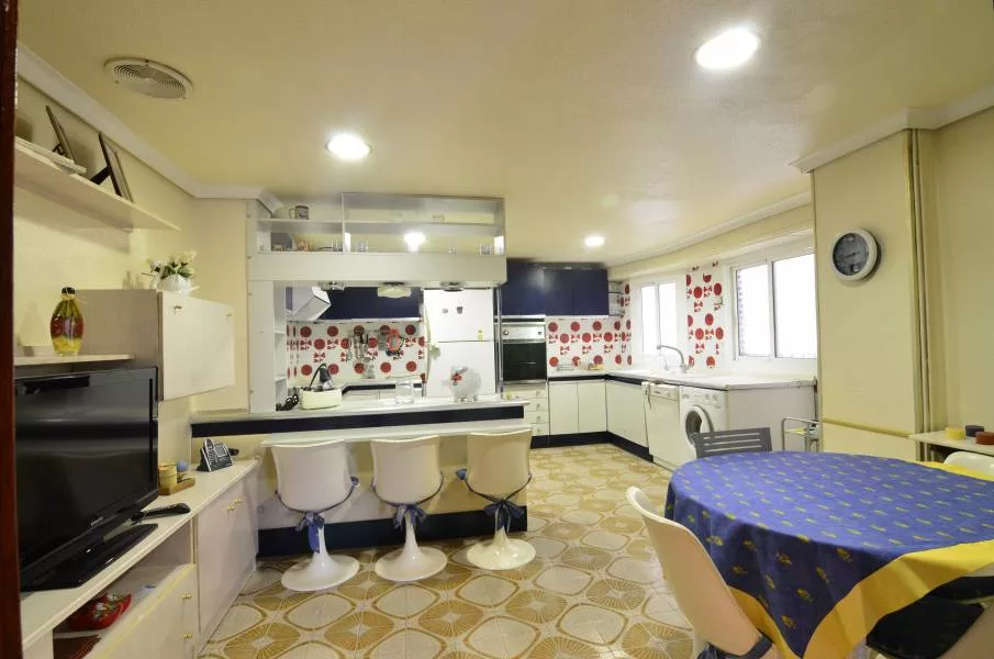 Apartment · 3 bed · 2 baths · 150 m² · Elda