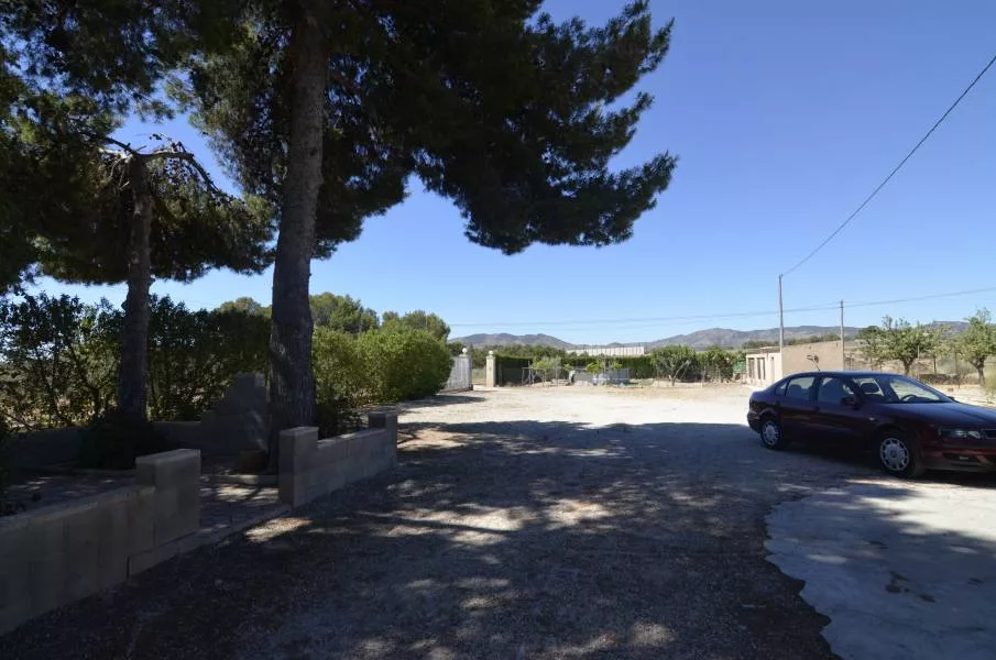 Country house · 4 bed · 2 baths · 200 m² · Elda — Photo 3 of 24