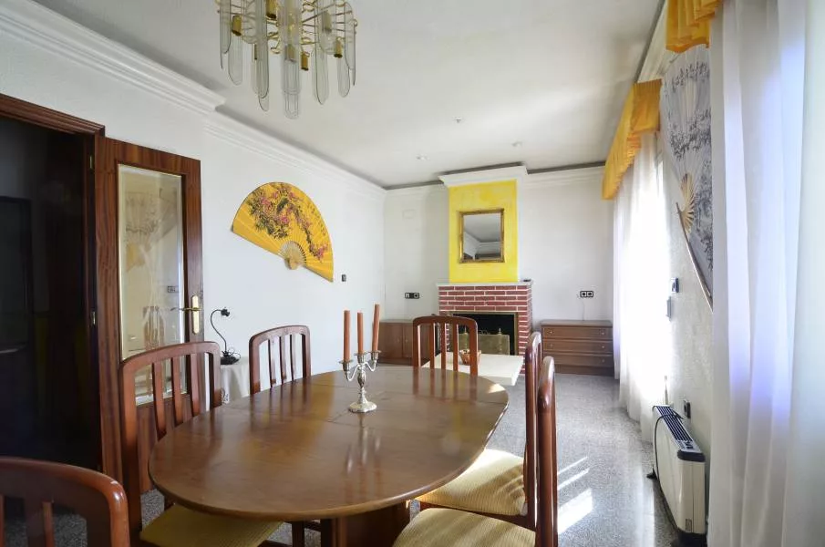 Apartment · 3 bed · 1 bath · 100 m² · Elda — Photo 5 of 13