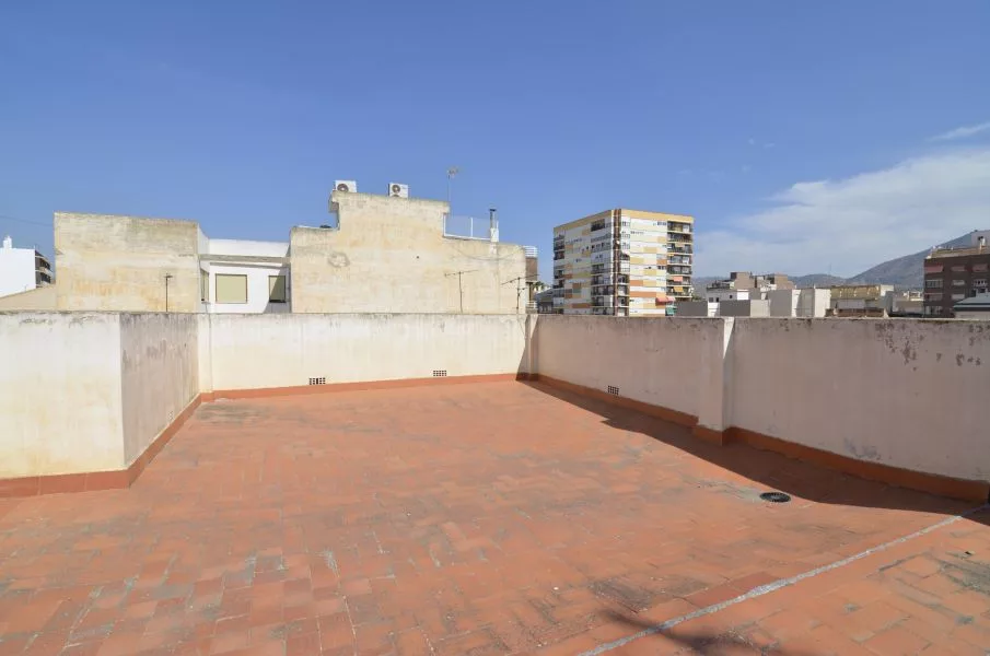 tipo_Ático Dúplex · 3 bed · 3 baths · 160 m² · Elda — Photo 2 of 18