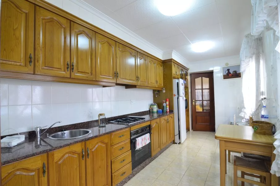 House · 3 bed · 1 bath · 120 m² · Elda