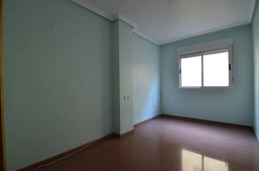 Apartment · 3 bed · 2 baths · 100 m² · Elda — Photo 5 of 8