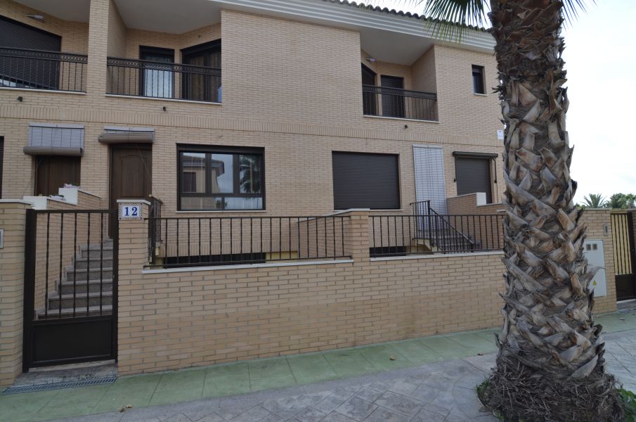 Bungalow · 3 bed · 3 baths · 170 m² · Elda — Photo 3 of 18