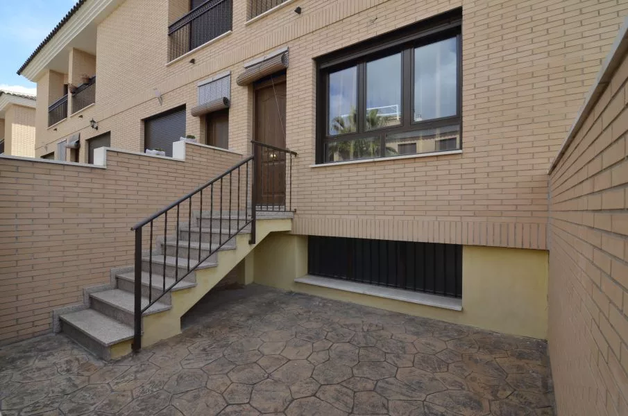 Bungalow · 3 bed · 3 baths · 170 m² · Elda — Photo 2 of 18