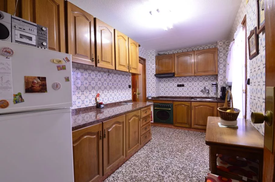 Apartment · 3 bed · 1 bath · 100 m² · Elda — Photo 4 of 8