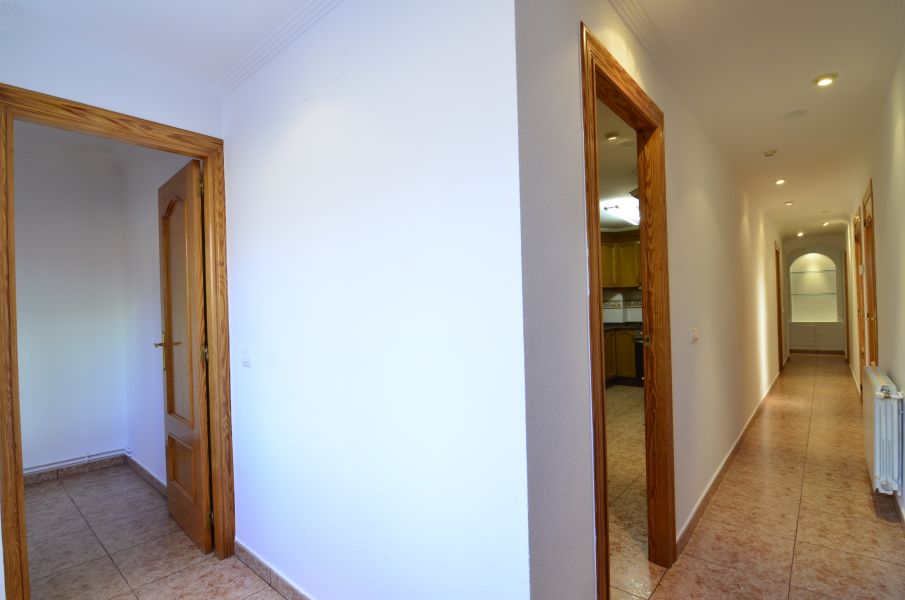 Apartment · 4 bed · 2 baths · 130 m² · Elda — Photo 5 of 13