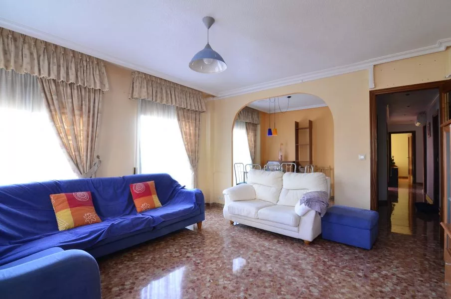 Apartment · 3 bed · 2 baths · 115 m² · Elda — Photo 5 of 11