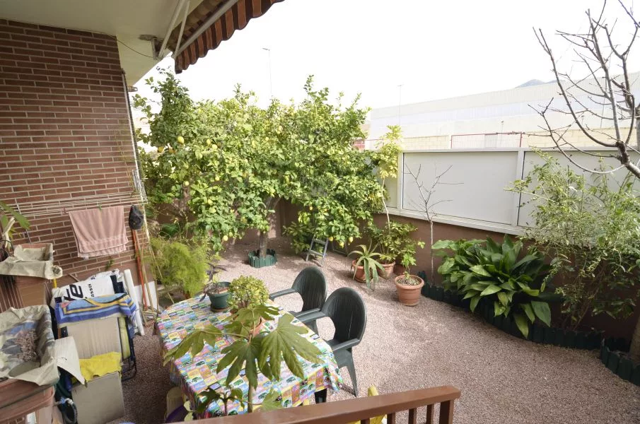 Bungalow · 4 bed · 3 baths · 150 m² · Petrer — Photo 2 of 19