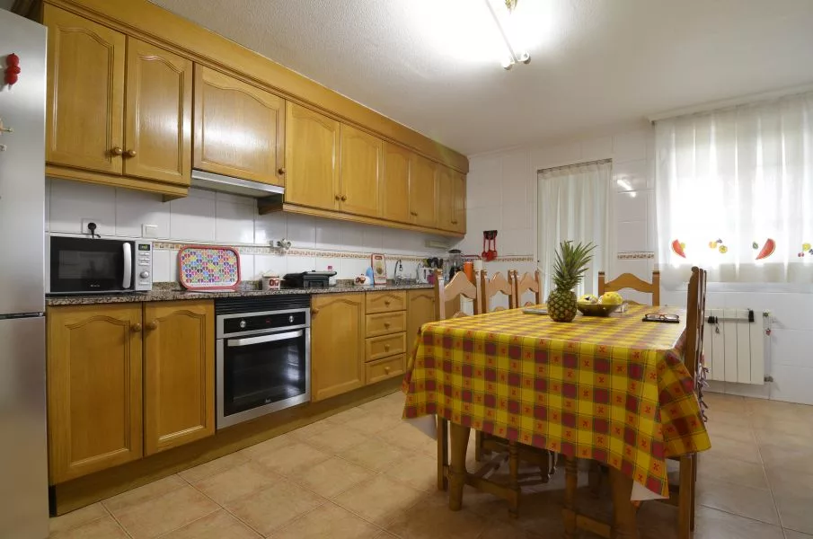 Bungalow · 4 bed · 3 baths · 150 m² · Petrer — Photo 3 of 19