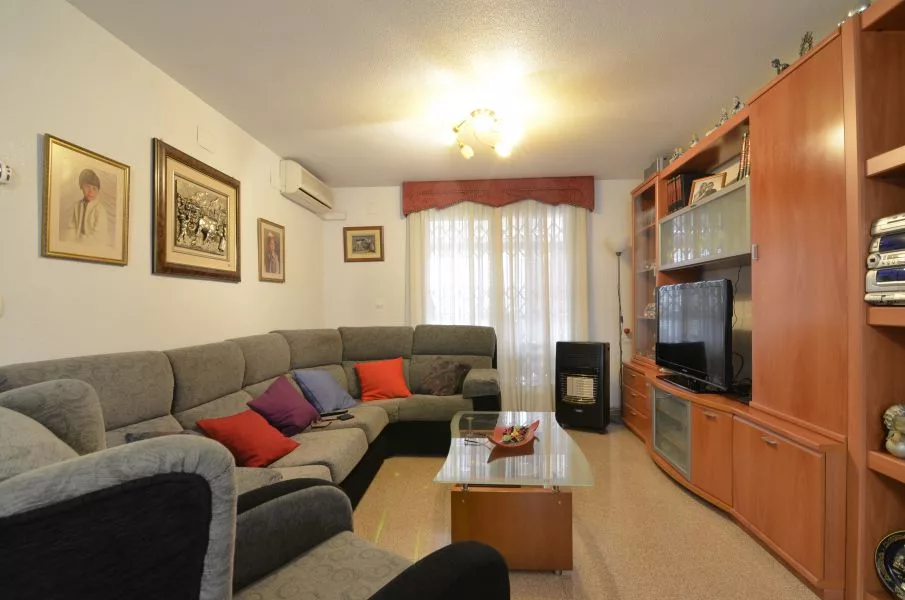 Bungalow · 4 bed · 3 baths · 150 m² · Petrer — Photo 5 of 19