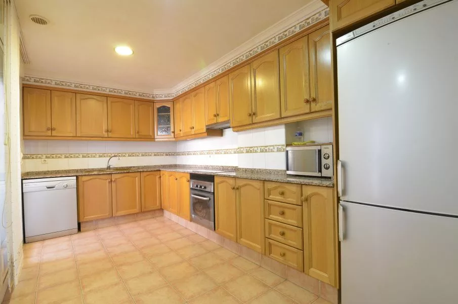 Apartment · 3 bed · 2 baths · 109 m² · Petrer — Photo 3 of 15