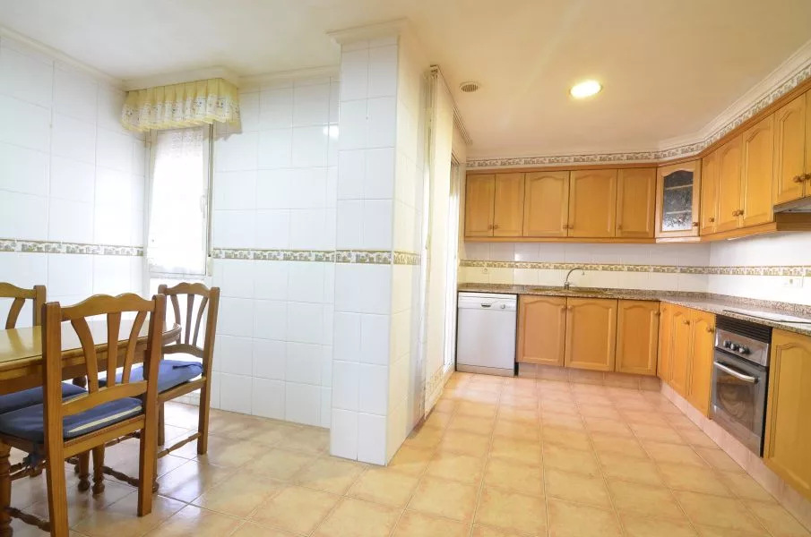 Apartment · 3 bed · 2 baths · 109 m² · Petrer — Photo 5 of 15