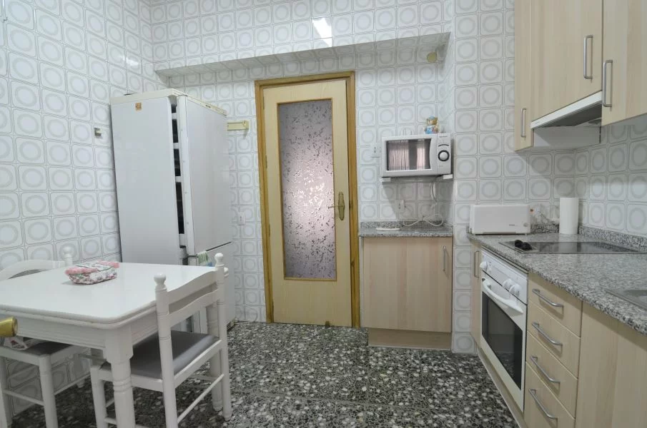 Apartment for rent in Cruz roja, Elda — Photo 2 of 14