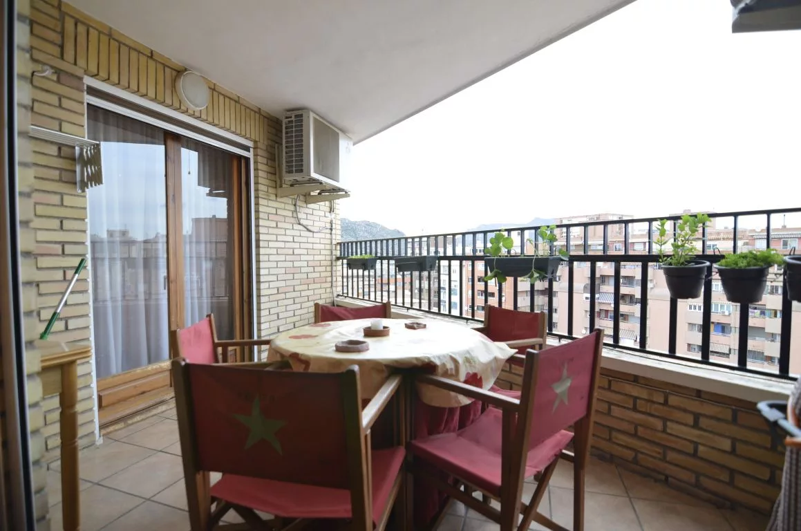 Penthouse · 5 bed · 2 baths · 200 m² · Elda