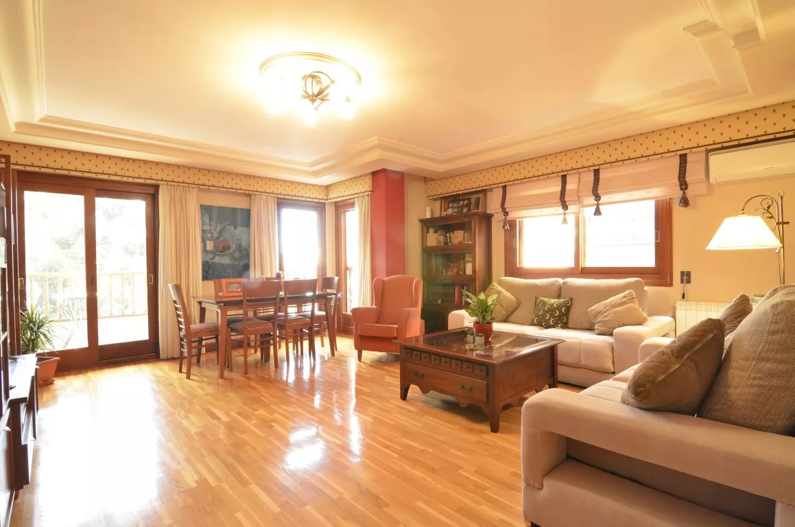 Apartment · 3 bed · 2 baths · 166 m² · Elda — Photo 3 of 19