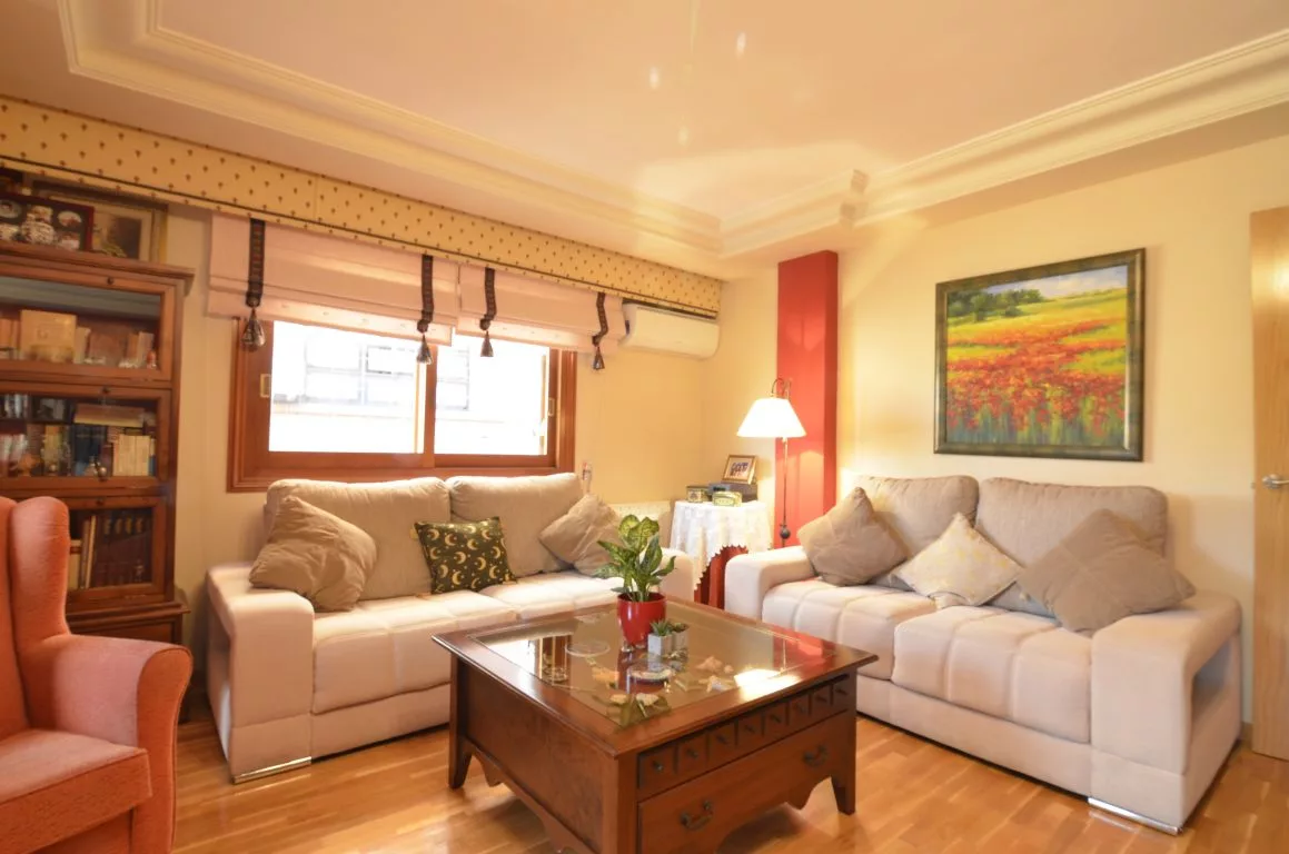 Apartment · 3 bed · 2 baths · 166 m² · Elda — Photo 4 of 19