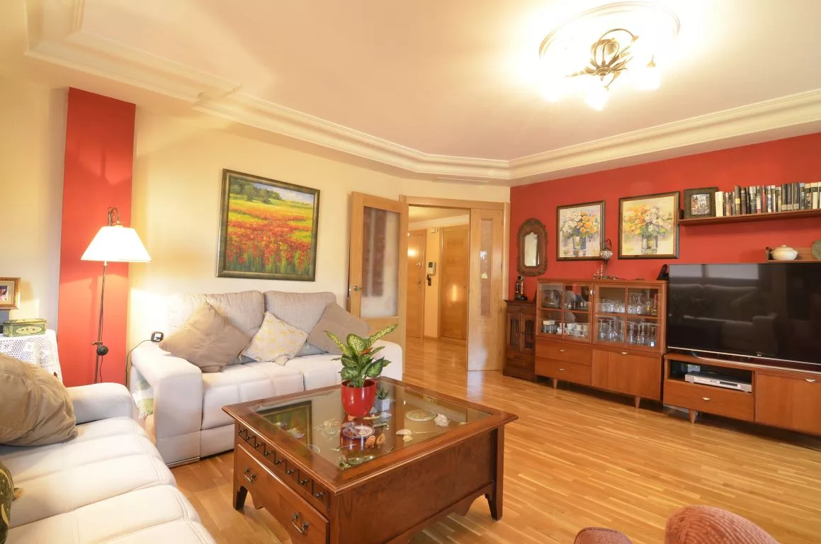 Apartment · 3 bed · 2 baths · 166 m² · Elda — Photo 5 of 19