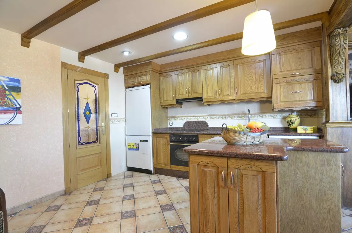 Apartment · 4 bed · 2 baths · 127 m² · Elda — Photo 2 of 16