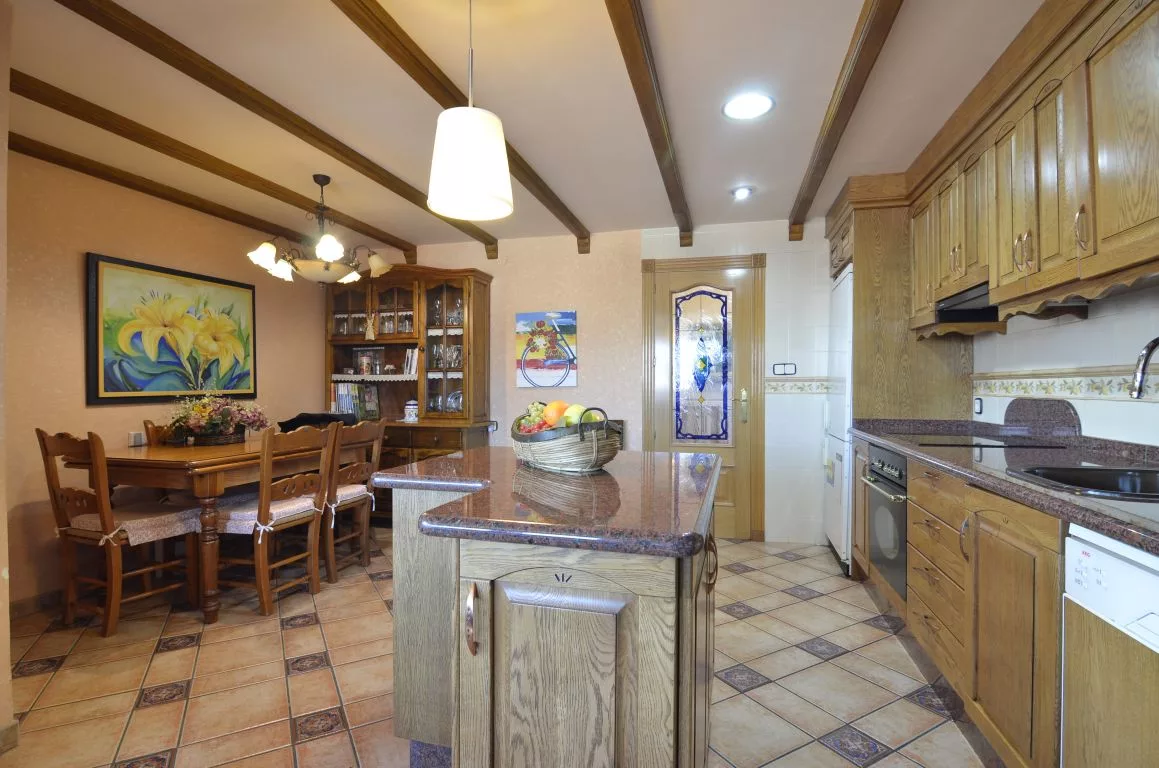 Apartment · 4 bed · 2 baths · 127 m² · Elda — Photo 4 of 16