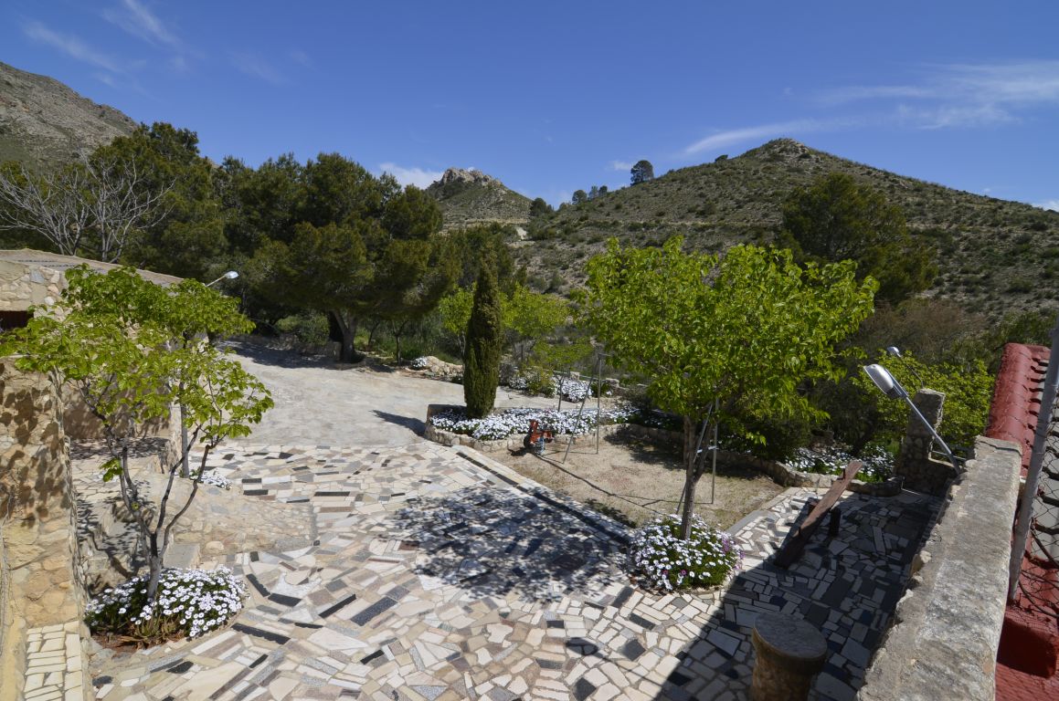 Country house · 4 bed · 1 bath · 130 m² · Elda — Photo 5 of 23