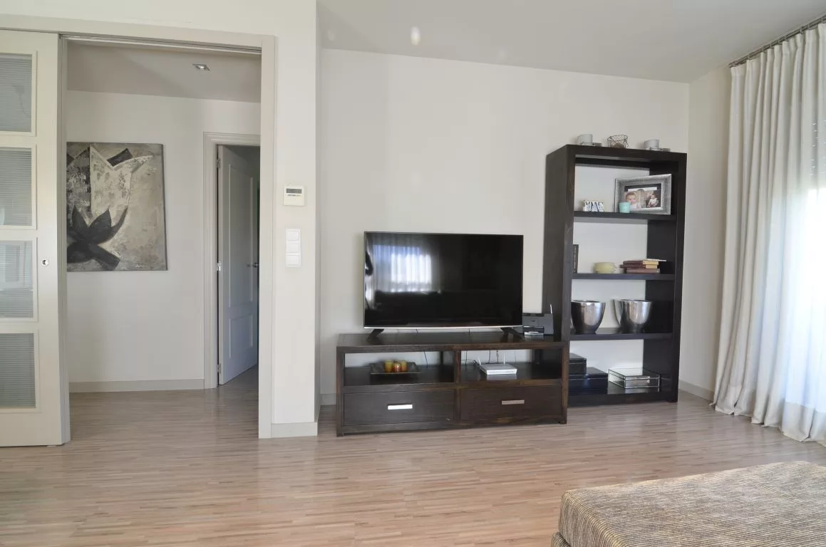 Apartment · 3 bed · 2 baths · 100 m² · Elda — Photo 3 of 19