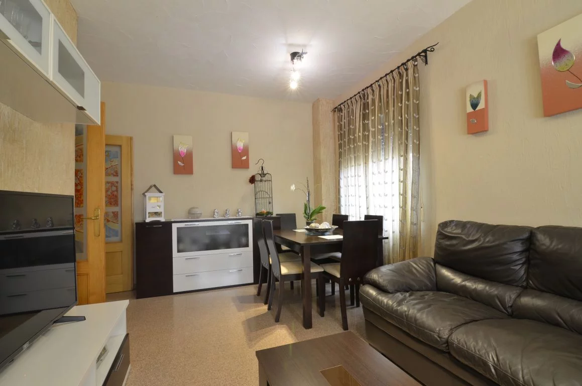 Apartment for rent in Avenida de ronda, Elda — Photo 2 of 14