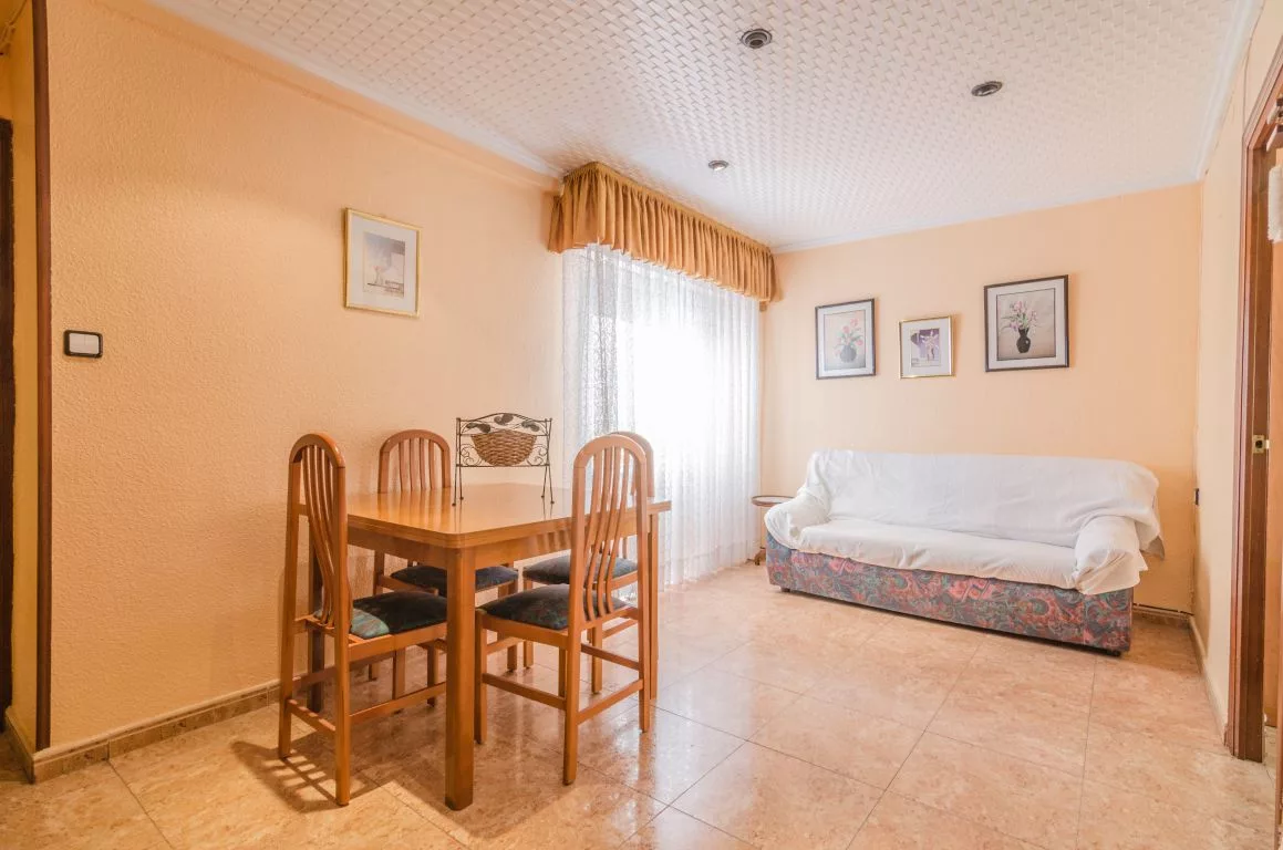 Apartment · 4 bed · 1 bath · 100 m² · Elda — Photo 4 of 11