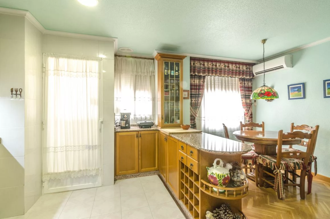 Apartment · 3 bed · 2 baths · 100 m² · Elda — Photo 5 of 14