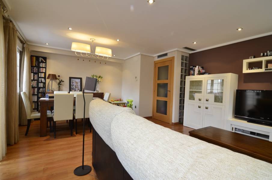 Apartment · 3 bed · 2 baths · 100 m² · Petrer — Photo 5 of 23