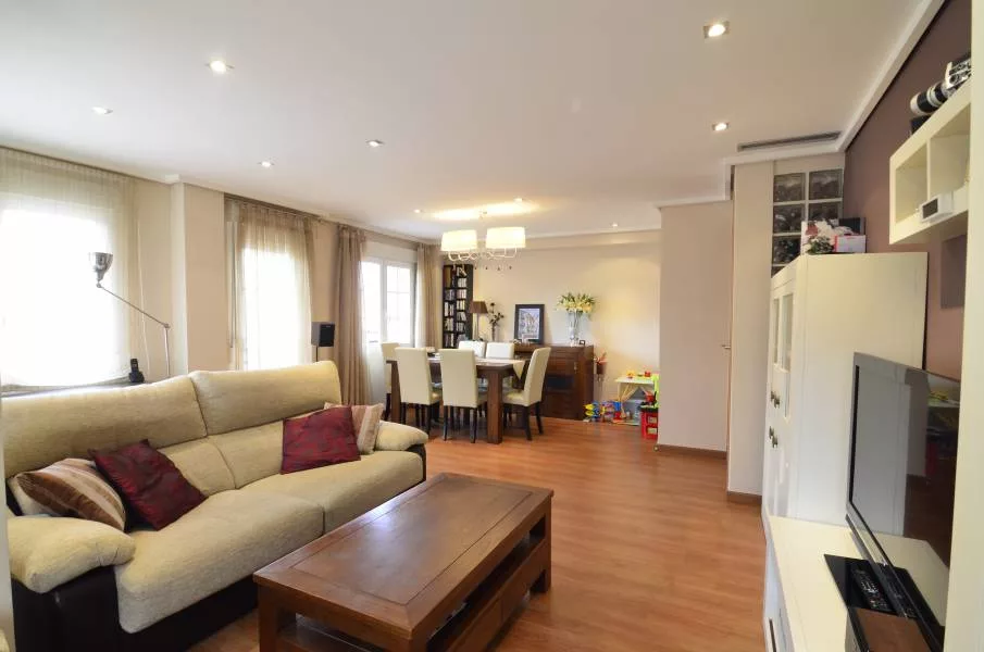 Apartment · 3 bed · 2 baths · 100 m² · Petrer — Photo 4 of 23