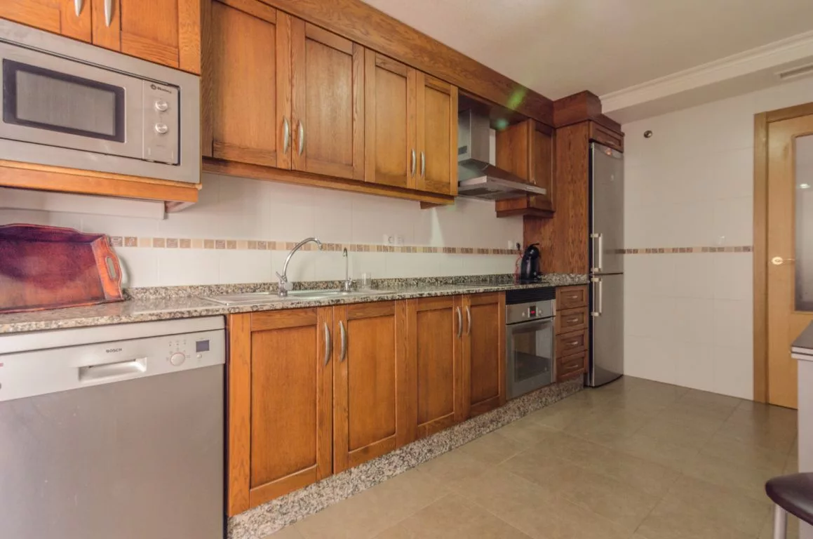 Apartment · 3 bed · 2 baths · 140 m² · Elda — Photo 4 of 18