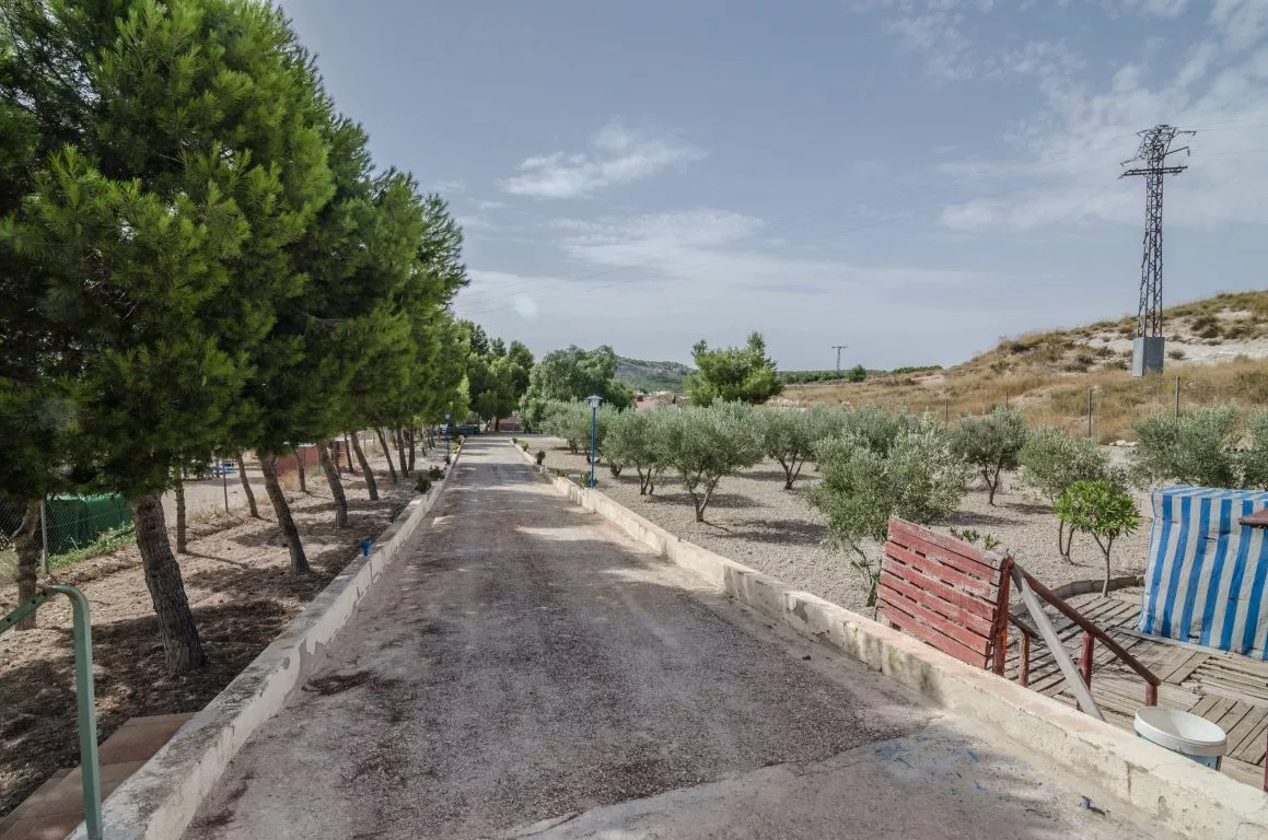 Country house · 3 bed · 1 bath · 140 m² · Elda — Photo 2 of 14