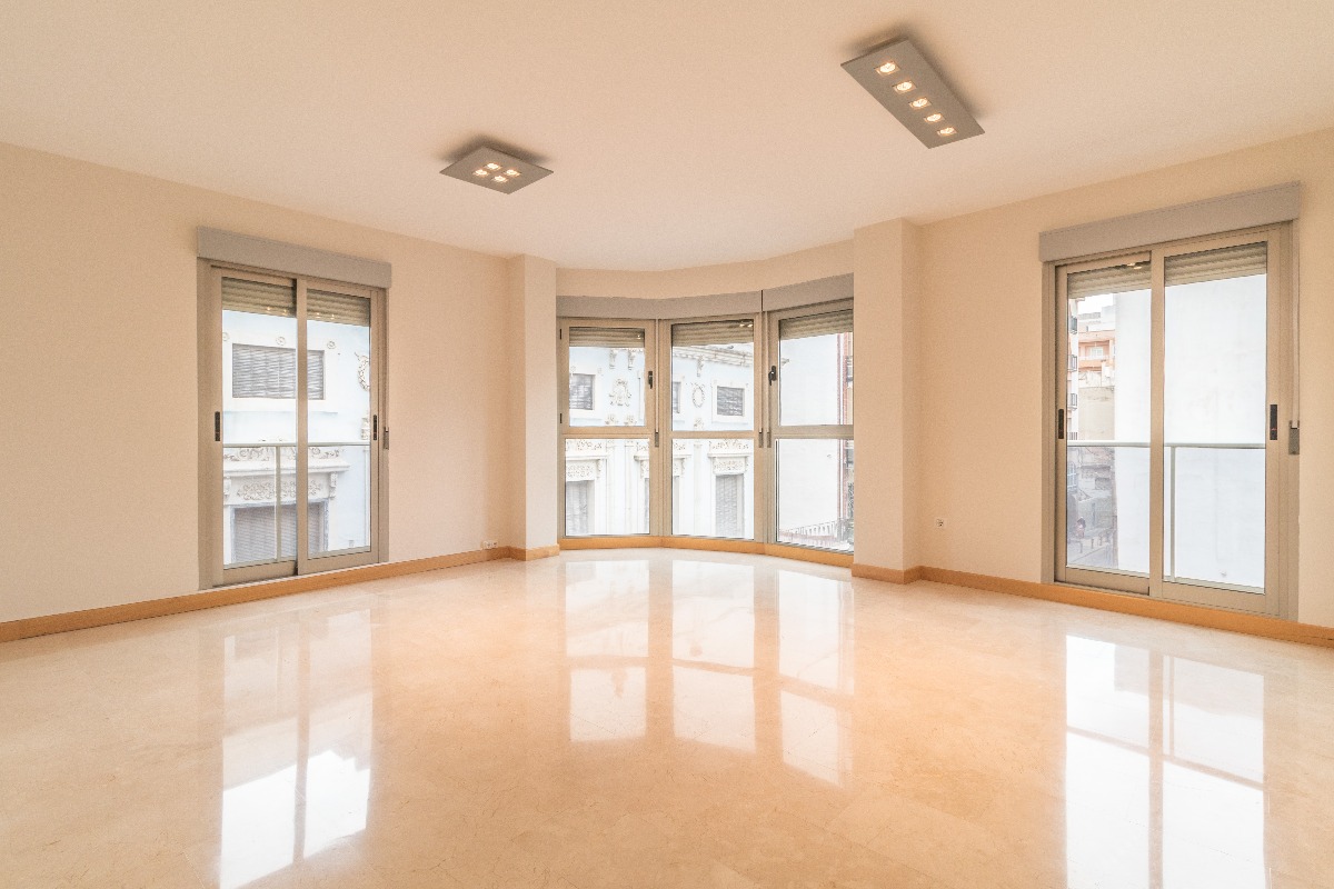 Apartment · 3 bed · 2 baths · 110 m² · Elda — Photo 3 of 10