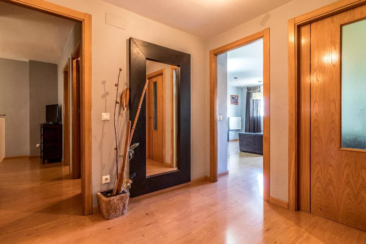 Apartment · 3 bed · 2 baths · 100 m² · Elda — Photo 2 of 11