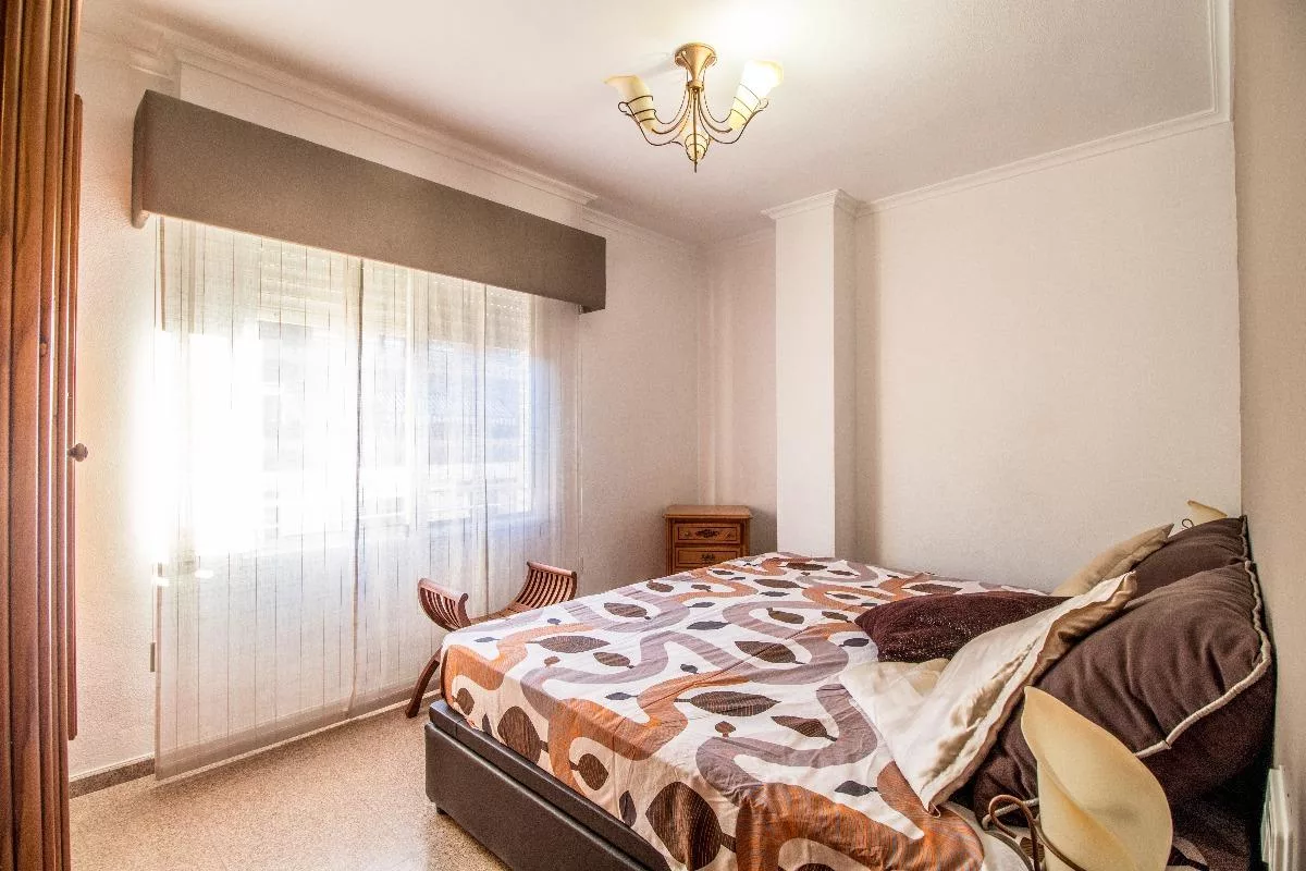 Apartment · 3 bed · 2 baths · 100 m² · Elda — Photo 2 of 8