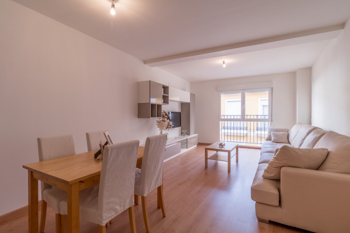 Penthouse · 3 bed · 2 baths · 130 m² · Elda — Photo 3 of 16