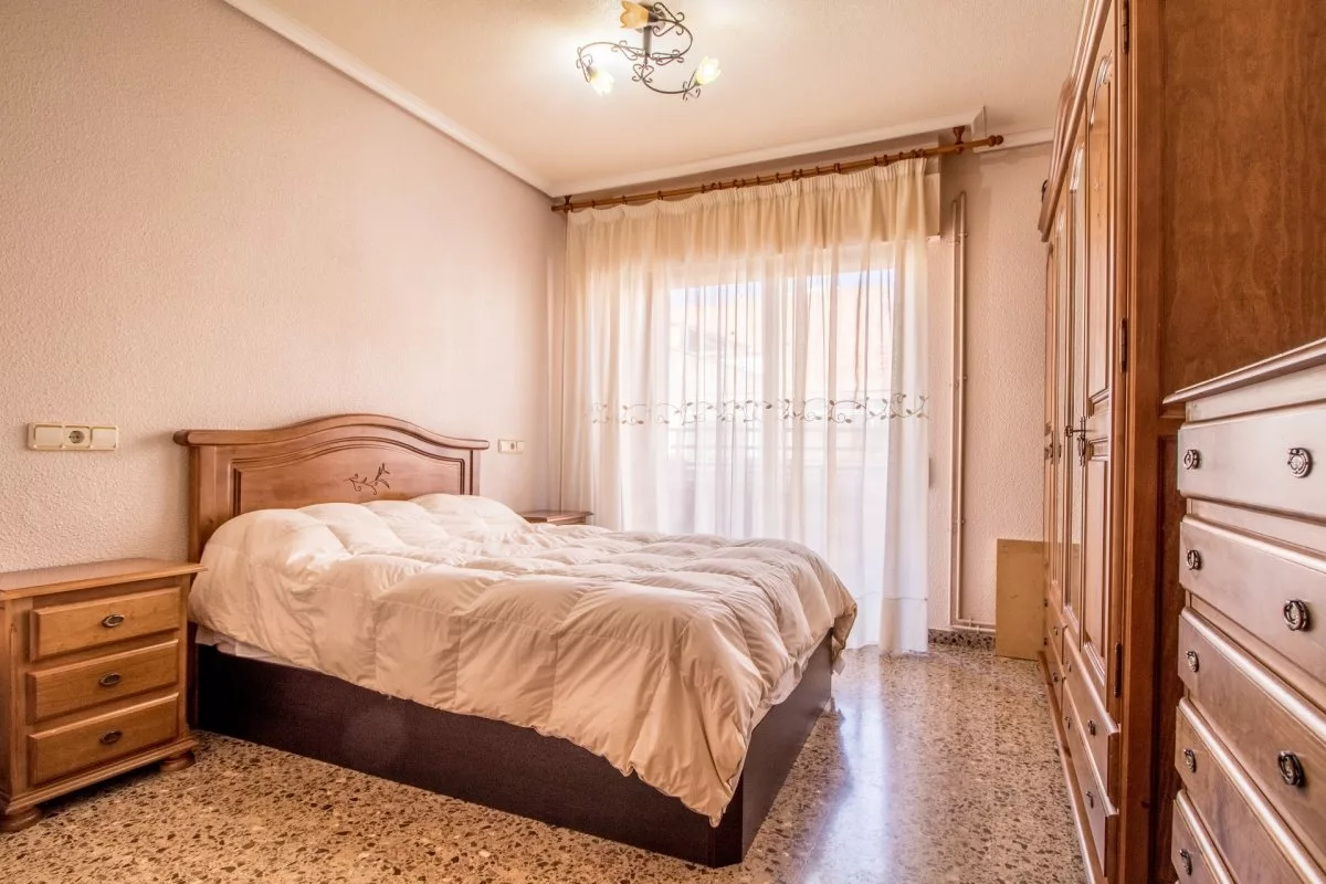 Apartment · 4 bed · 2 baths · 110 m² · Elda — Photo 4 of 11