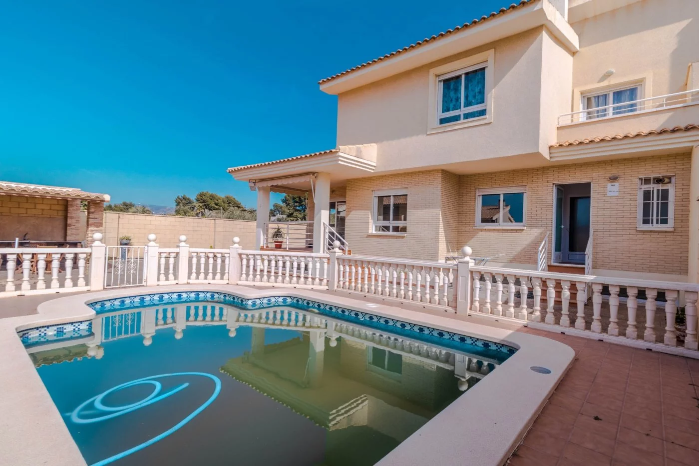 Bungalow for rent in Avenida de ronda, Elda
