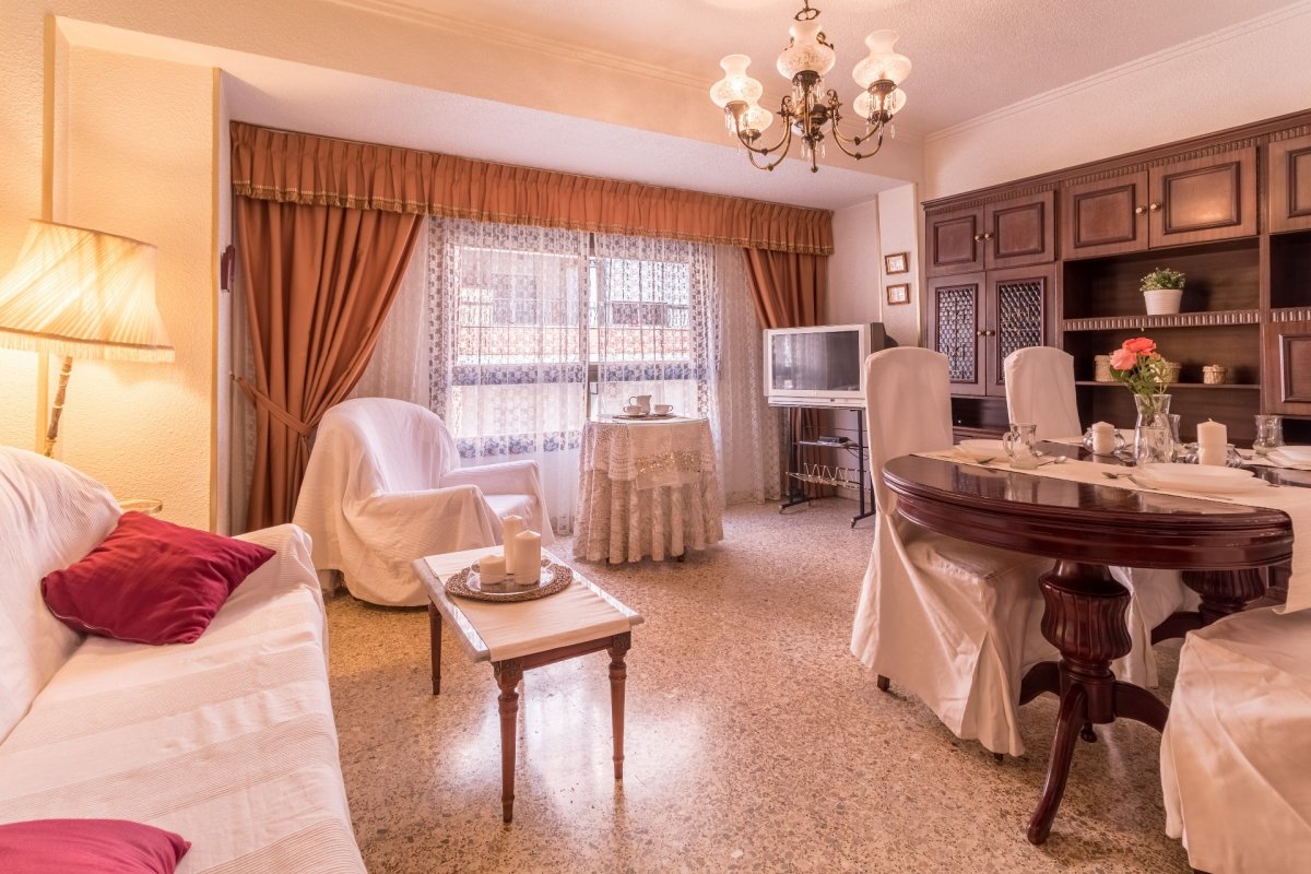 Apartment · 4 bed · 1 bath · 90 m² · Elda — Photo 2 of 8
