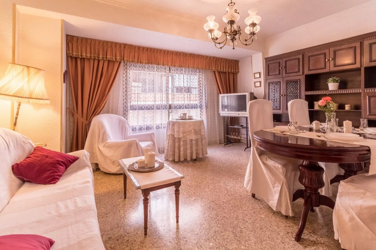 Apartment · 4 bed · 1 bath · 90 m² · Elda — Photo 2 of 8