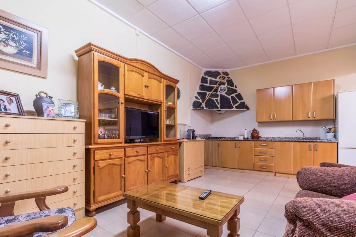 House · 1 bed · 120 m² · Elda — Photo 2 of 6