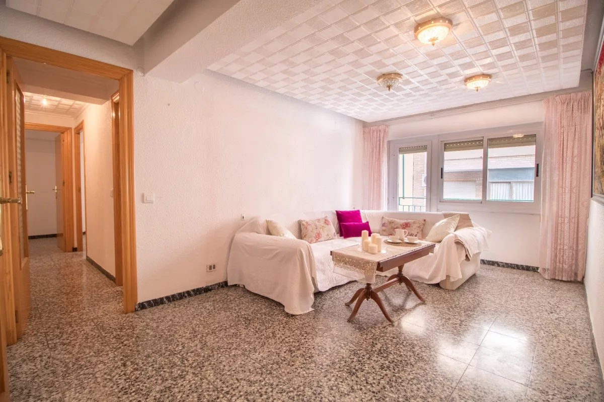 Apartment · 3 bed · 1 bath · 100 m² · Elda — Photo 2 of 10